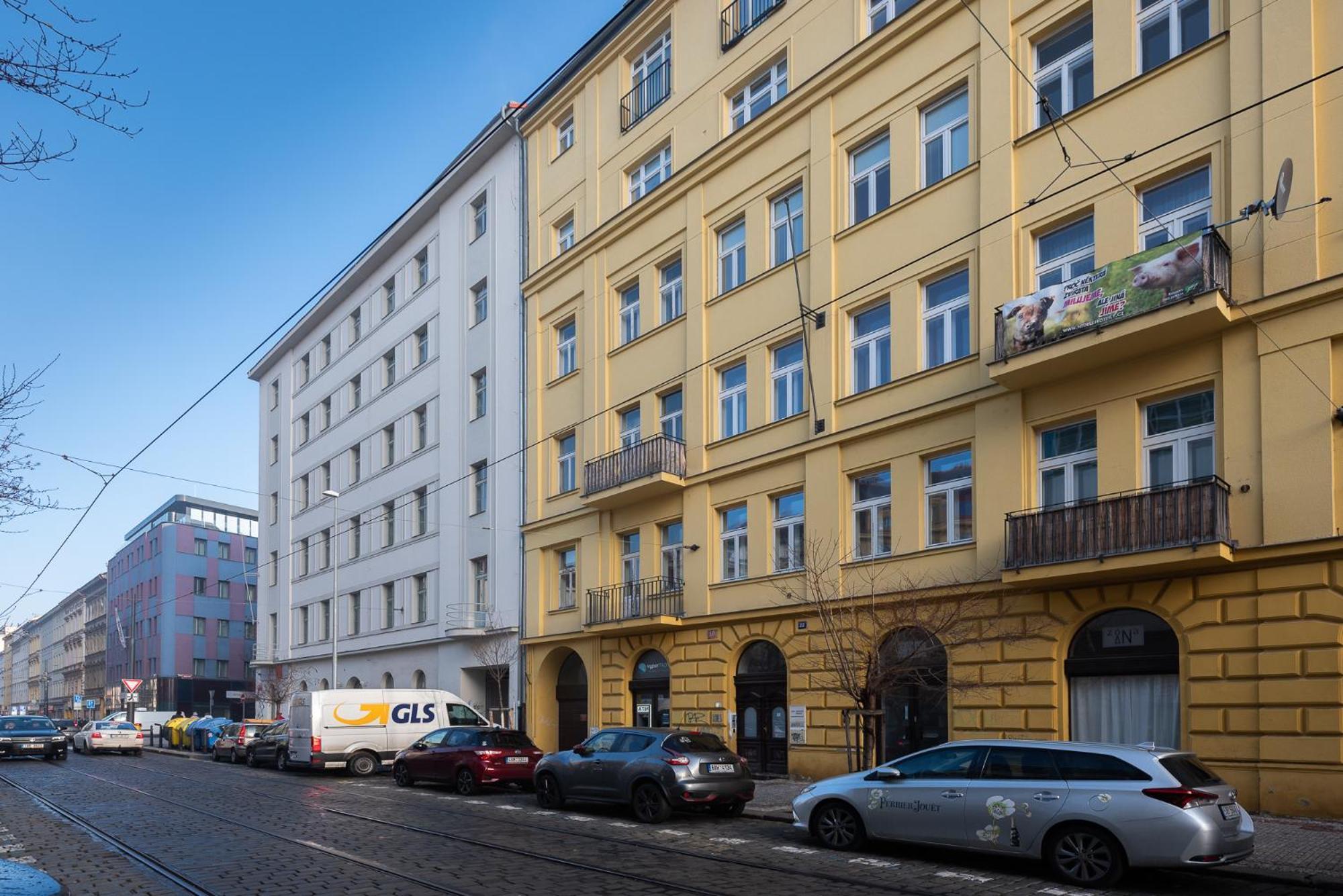 Sunny Safron Apartment Prague Ngoại thất bức ảnh